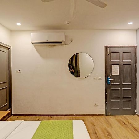 Hotel Admire Inn "Near Atal Chowk, Sector 15, Vasundhara" 가지아바드 외부 사진