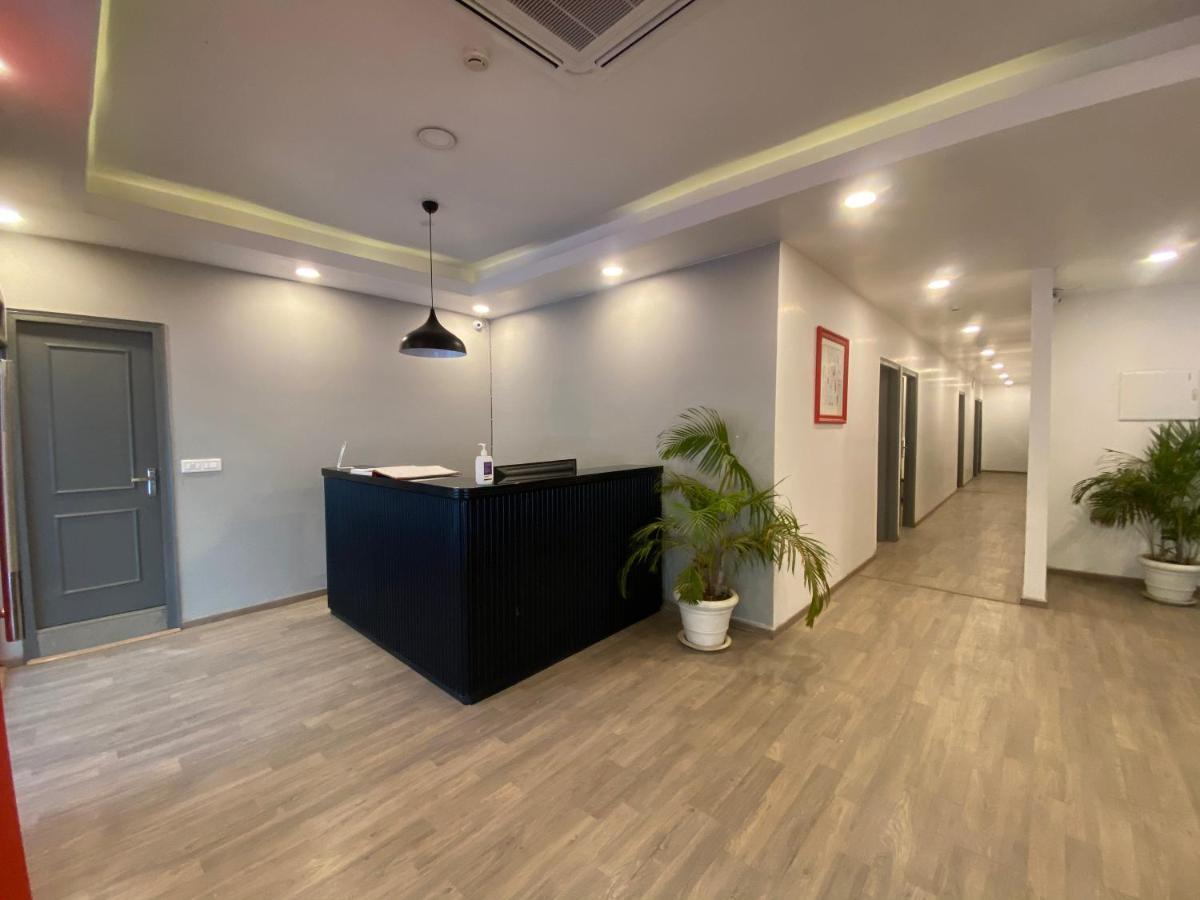 Hotel Admire Inn "Near Atal Chowk, Sector 15, Vasundhara" 가지아바드 외부 사진