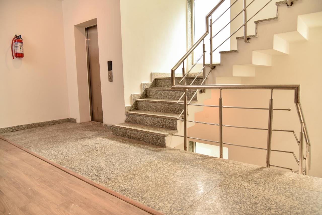 Hotel Admire Inn "Near Atal Chowk, Sector 15, Vasundhara" 가지아바드 외부 사진