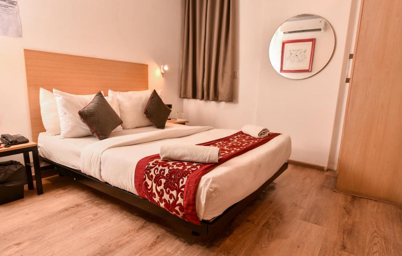 Hotel Admire Inn "Near Atal Chowk, Sector 15, Vasundhara" 가지아바드 외부 사진