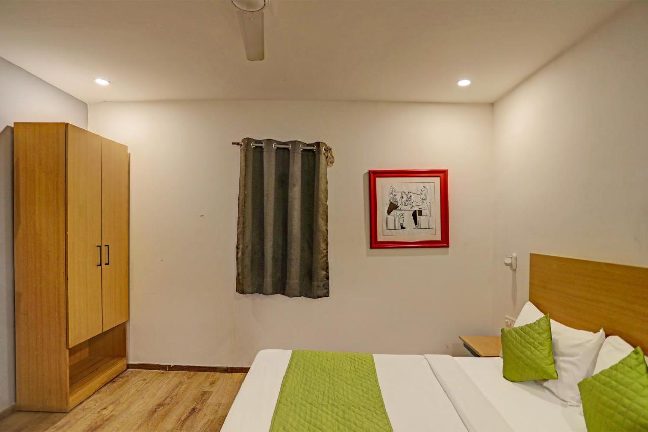 Hotel Admire Inn "Near Atal Chowk, Sector 15, Vasundhara" 가지아바드 외부 사진