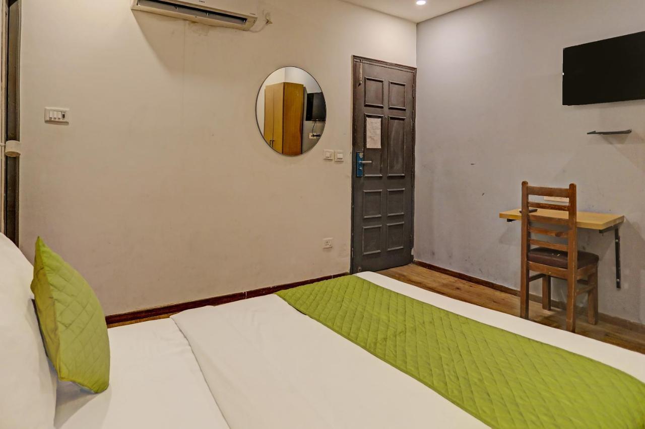 Hotel Admire Inn "Near Atal Chowk, Sector 15, Vasundhara" 가지아바드 외부 사진