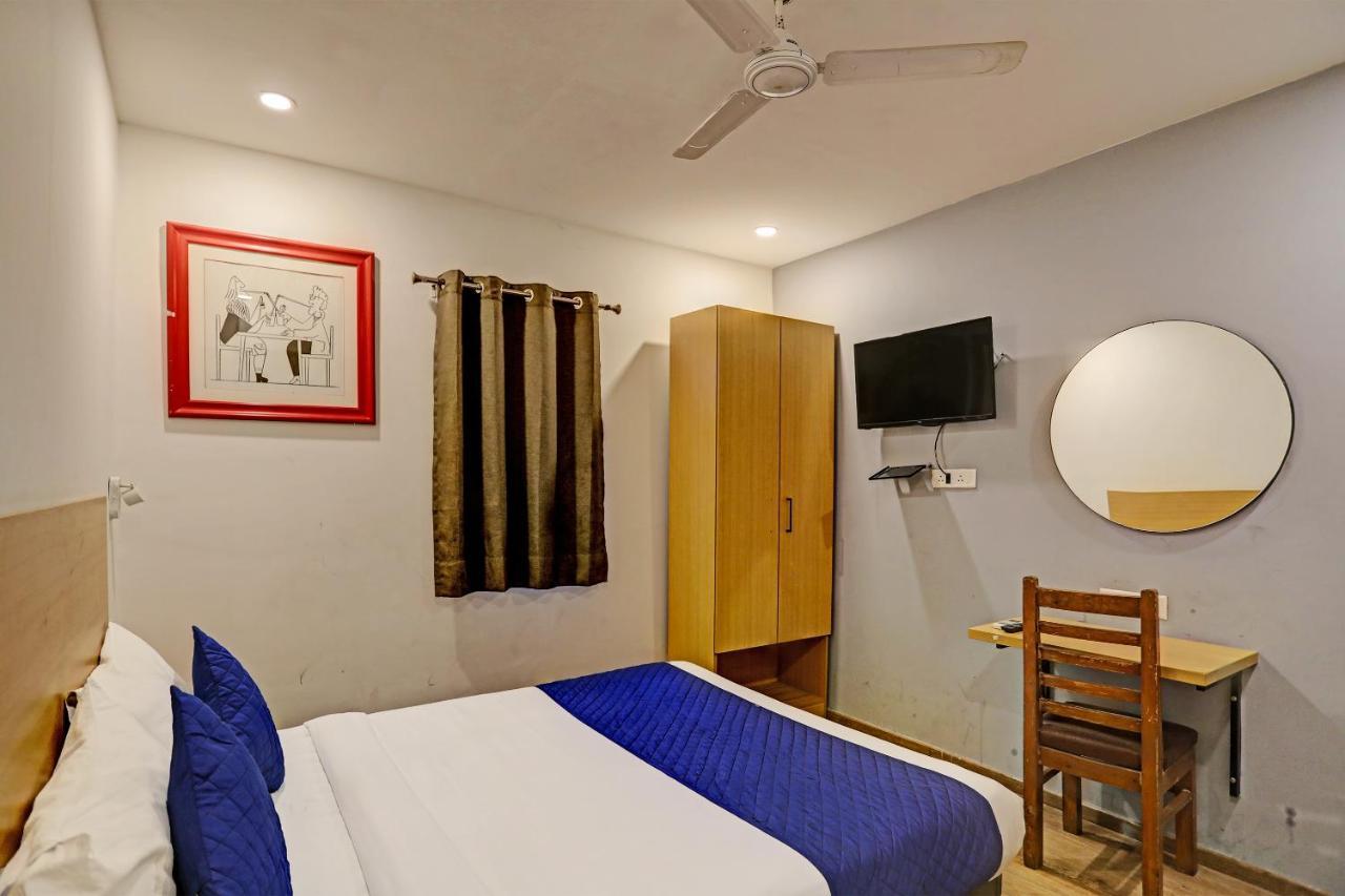 Hotel Admire Inn "Near Atal Chowk, Sector 15, Vasundhara" 가지아바드 외부 사진