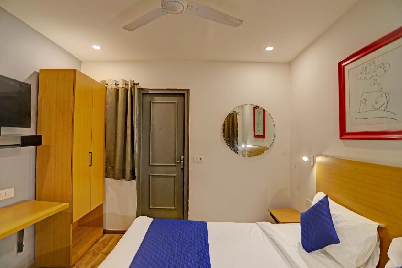 Hotel Admire Inn "Near Atal Chowk, Sector 15, Vasundhara" 가지아바드 외부 사진