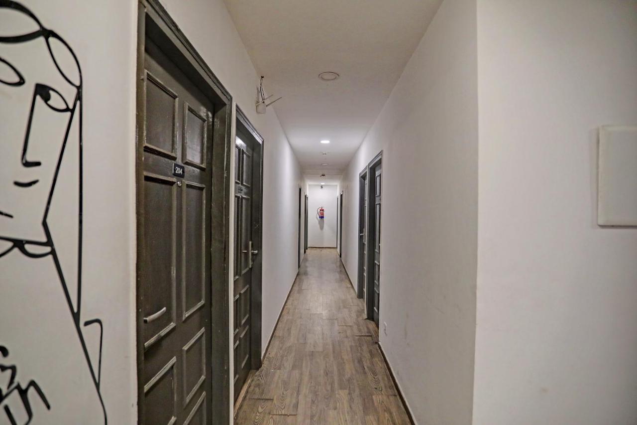 Hotel Admire Inn "Near Atal Chowk, Sector 15, Vasundhara" 가지아바드 외부 사진