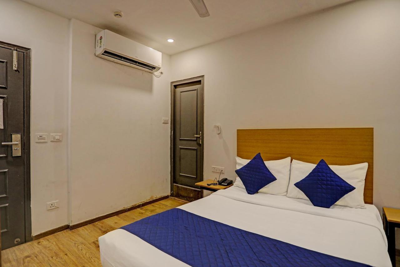 Hotel Admire Inn "Near Atal Chowk, Sector 15, Vasundhara" 가지아바드 외부 사진
